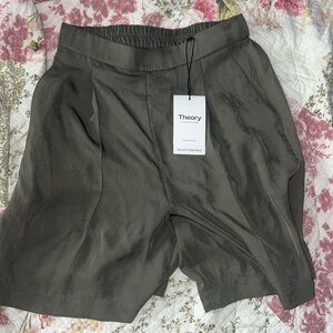 Olive Theory shorts